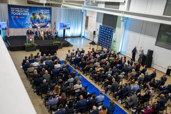 nauseef's tweet photo. Proud of our @JobsOhio team and grateful to @GovMikeDeWine, @LtGovJimTressel, @OhioDevelopment, @CBUSRegion, @NewAlbanyOhio  &amp; @OhioLifeScience. When Team Ohio stacks hands, we're tough to beat. Welcome to Ohio, @Bayer! https://t.co/dR18T3BPsQ