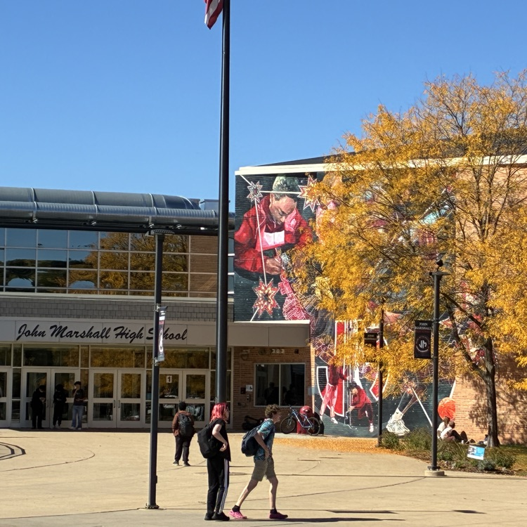 JMHSRockets's tweet photo. What a gorgeous day at JM! https://t.co/luJPLIAFZl