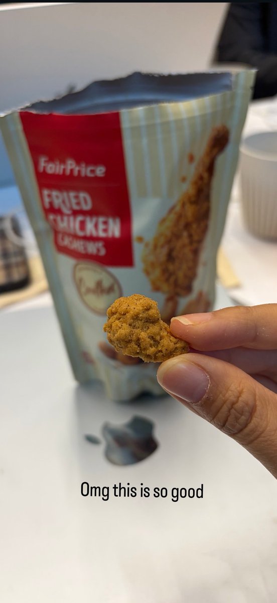 karine_hsu's tweet photo. apparently this snack is flying off the shelves in singapore https://t.co/gMMclbUUhN