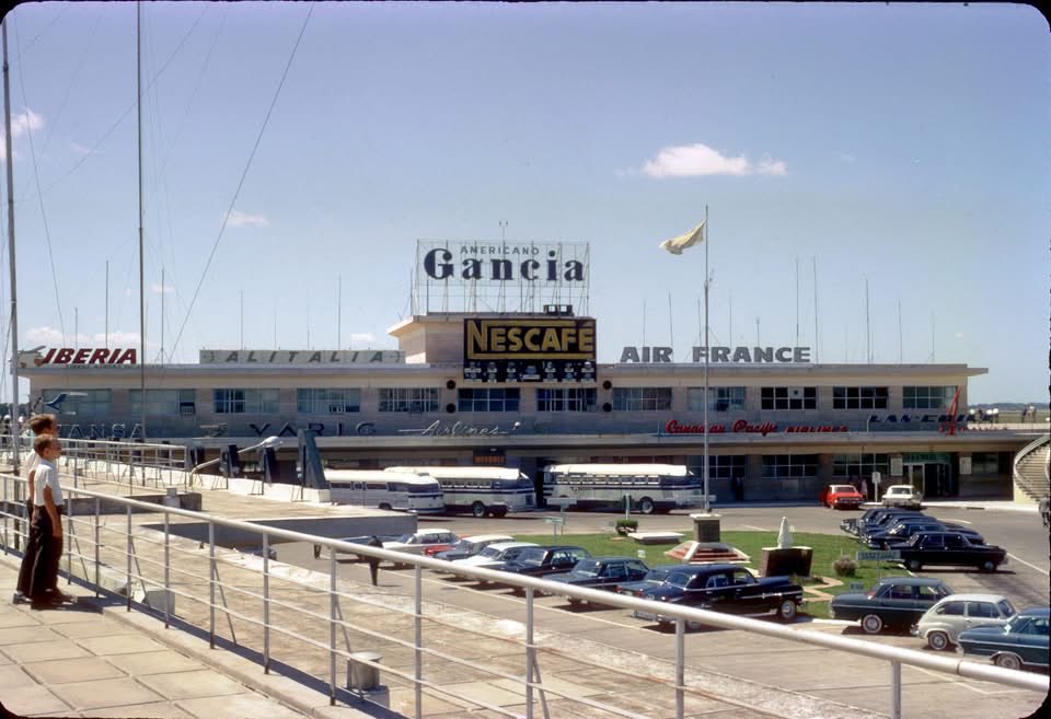BowTiedMara's tweet photo. Ezeiza airport in 1965 https://t.co/jaWfATzjvU