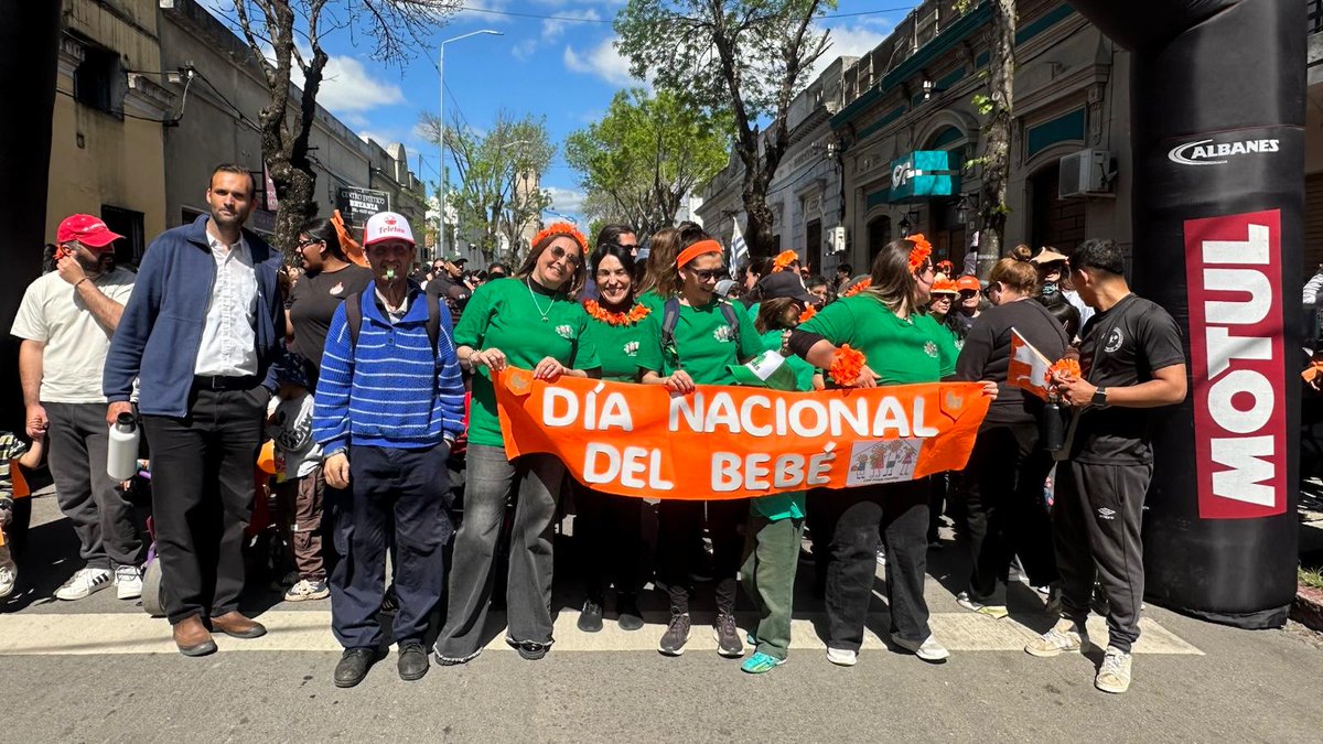 exitorama's tweet photo. Florida celebró el Día Nacional del Bebé con una cochecaminata
https://t.co/nZUBCX0qXe https://t.co/mV3INAwa2c