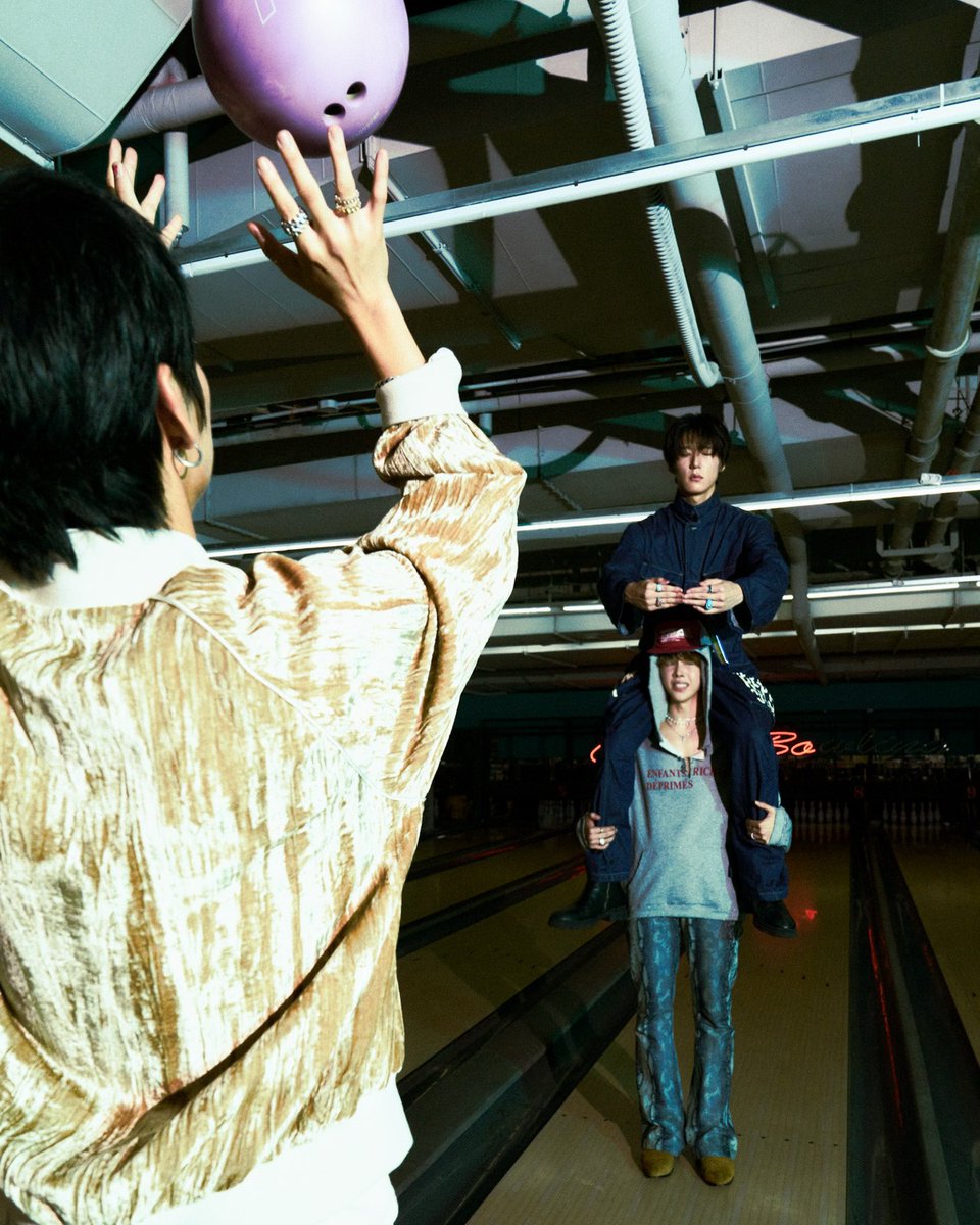 wayfboys's tweet photo. basketbowl 
#wayfboys #A4M https://t.co/7zv1LCqJZP