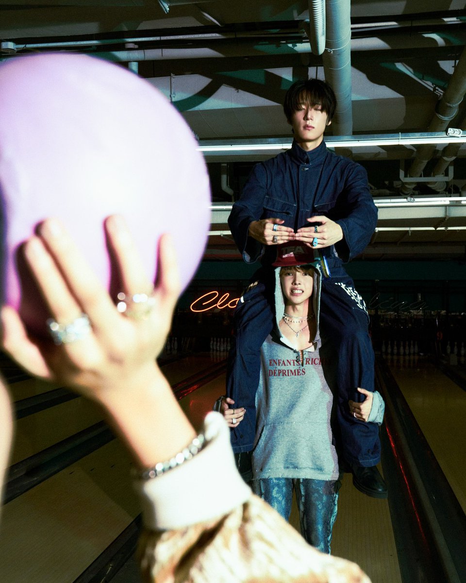 wayfboys's tweet photo. basketbowl 
#wayfboys #A4M https://t.co/7zv1LCqJZP