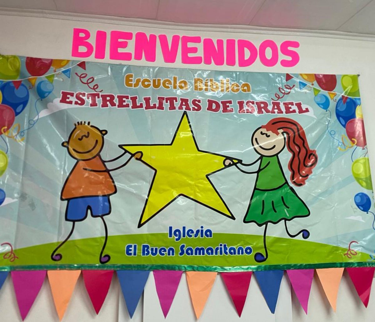 ASocialPrimaria's tweet photo. Visitamos la Iglesia El Buen Samaritano, junto a @SubSecGobierno y la Coordinadora Lorena Córdoba, donde charlamos sobre distintos programas municipales y las acciones que llevamos adelante para acompañar a nuestros vecinos.

@jaimemendezh 
@yesicagrillo 
@MuniSanMiguelOK https://t.co/PTKpS0tgax