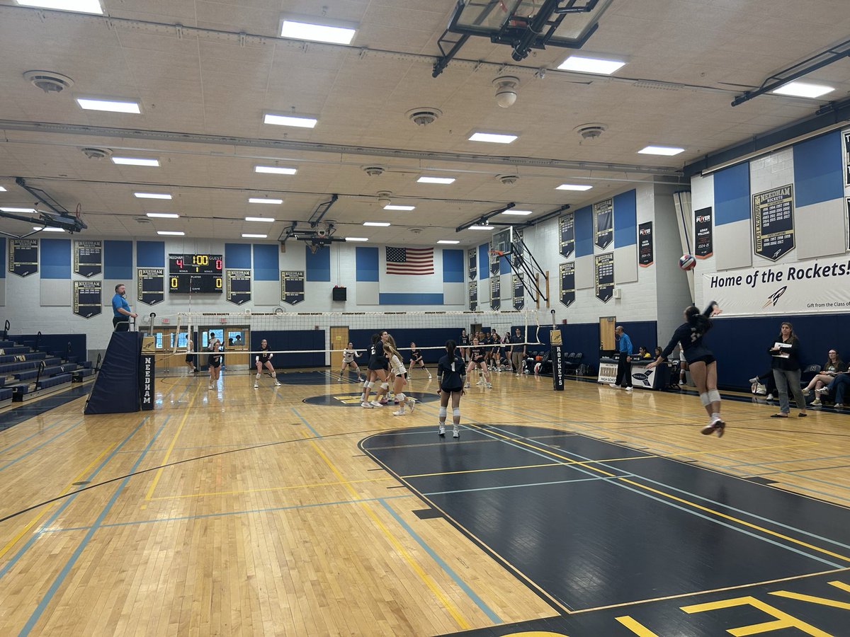 NHSRockets's tweet photo. Volleyball hosting LS! https://t.co/mJfzRwYhb5