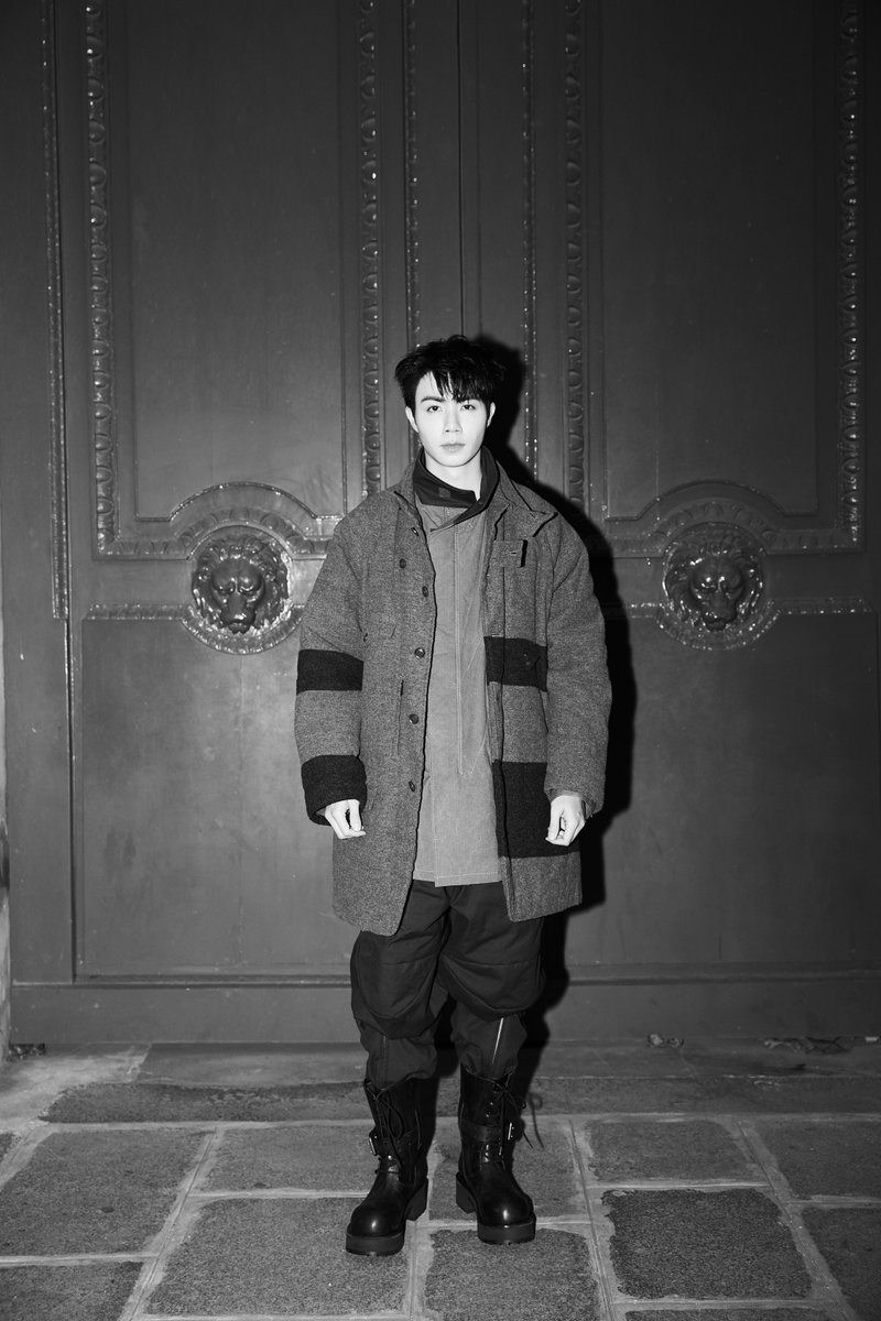 DomundiTV's tweet photo. WITH GRATITUDE TO YOHJI YAMAMOTO 📰 

Thank you to Yohji Yamamoto for having Zee Pruk @zee_pruk at Paris Fashion Week SS 2027. An honor to be part of the brand’s presentation and to experience its distinctive vision firsthand. 

ZEE PRUK IN PFW 2027
#YohjiYamamotoXZeePruk
#YohjiYamamoto
#ZeePruk