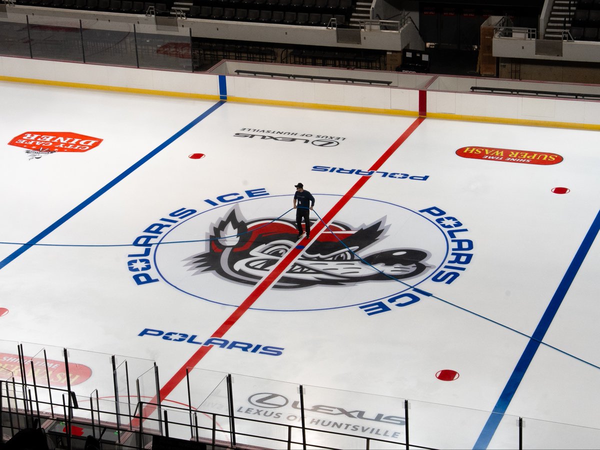 HuntsvilleHavoc's tweet photo. There's a chill in the air 😮‍💨 https://t.co/5grer1Ytfh