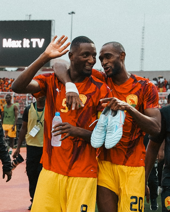 BlackYellow's tweet photo. Scoring for club AND country. 🇬🇳💛 https://t.co/QpLjR6HzAa