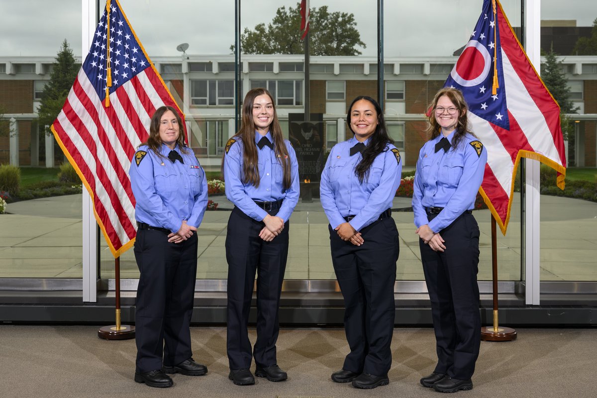 OSHP's tweet photo. Earlier today, four newly hired dispatchers were the first to receive certificates of completion in the inaugural @OSHP Dispatcher Academy. They began the academy on Sept. 22. The Dispatcher Academy was an introduction to OSHP, an explanation of work rules and CPR certification. https://t.co/bRyIirgaBt
