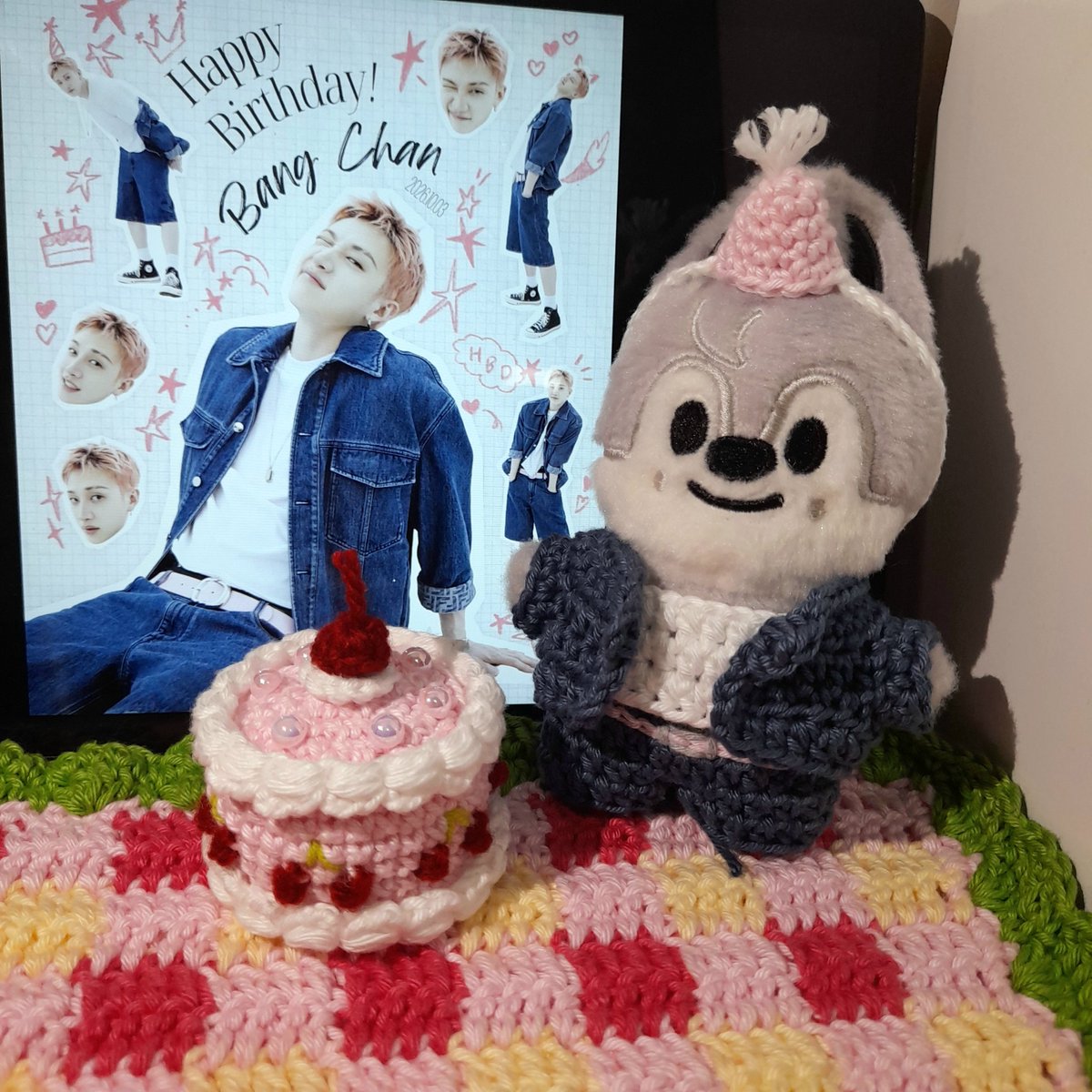 mabeyi_skz's tweet photo. Feliz aniversário Chan!! 🐺💗🎂

#HappyBangChanDay
#스테이의_영원한_자부심_방찬
#BangChanEmpireOfTalent
#StrayKids #스트레이키즈
#방찬 #BangChan https://t.co/tm783m9kir