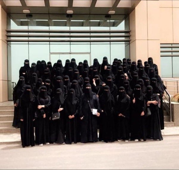 Abod15005's tweet photo. "يستبيحون الغمز واللمز في عِرض المنقبة، ويصنعون من دعاة خلع الحجاب رموزاً لا تُمسّ نواياهم؛ ميزانٌ مقلوب وقذفٌ صريح يستوجب الردع والزجر الفوري. اللهم مَن أراد بستار العفيفات سوءاً، أو سعى لتشويه فطرتهن، فاشغله بجسده ونفسه، واجعل دائرة السوء تدور عليه، واجعل تدبيره تدميراً له. لن يضير السحاب نباح الكلاب، وستبقى العِفة تاجاً فوق رؤوس الحرائر رغماً عن حقد الحاقدين."
#بس_حبيت_أقول 
#بالنقاب_والعزّة_2030
#النقاب_باق_للابد 
#نقابنا_عزنا
#بلا_نقاب_٢٠٣٠_مخطط_صهيوني