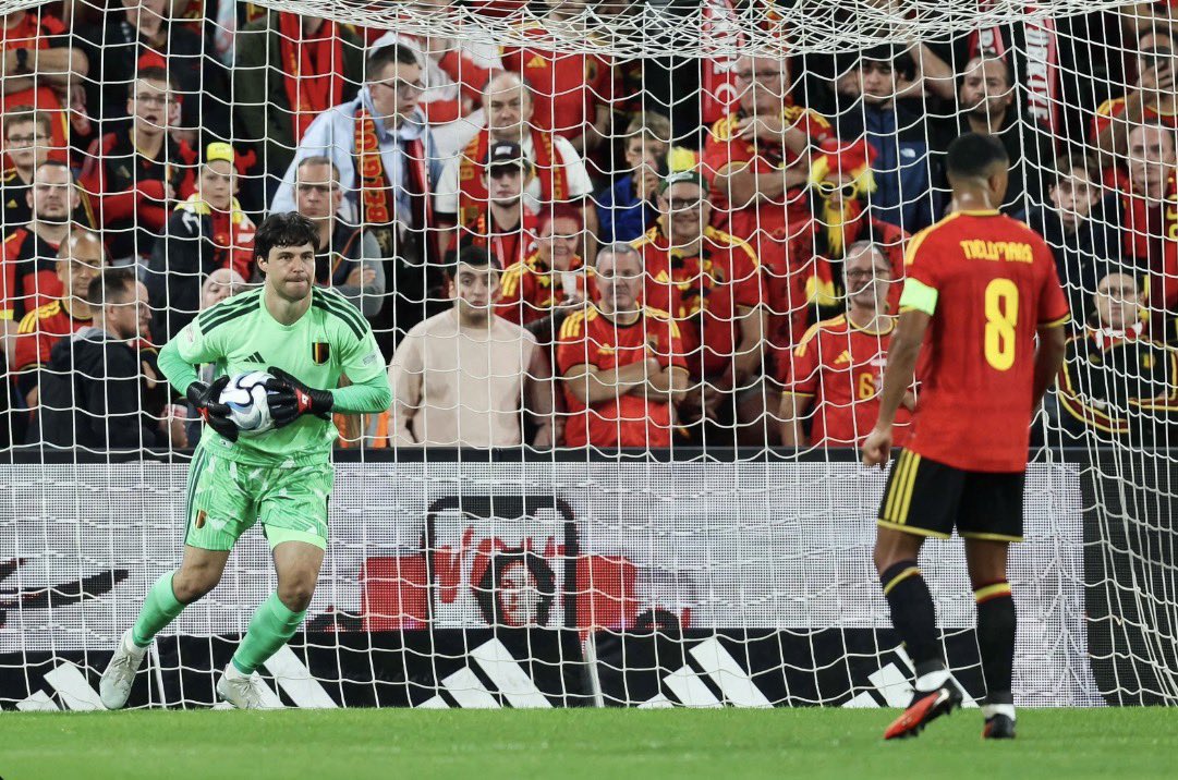 FrankEra_'s tweet photo. Senne Lammens against Turkey:

- 8 saves 
- 13 recoveries
- 0 goals conceded
 
Three ELITE Nations League performances. https://t.co/BksQjfAsYa