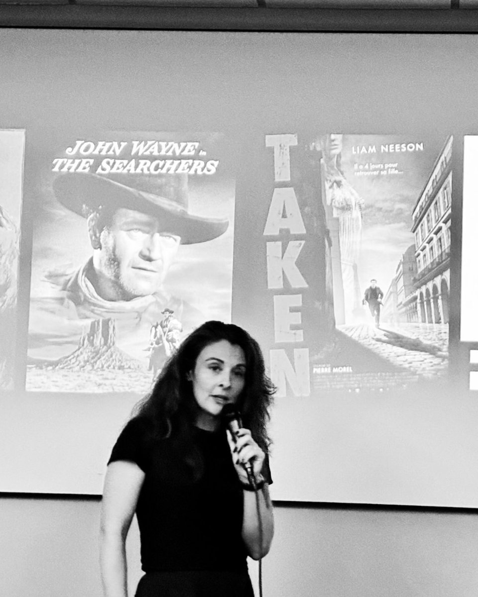 oldprosonline's tweet photo. Recently performed #TheOldestProfession at @moreheadstate in Kentucky before addressing a classroom full of sociology students.
Reach out to bring the show to your own college, university, or community space! https://t.co/wL6E5rNPNY