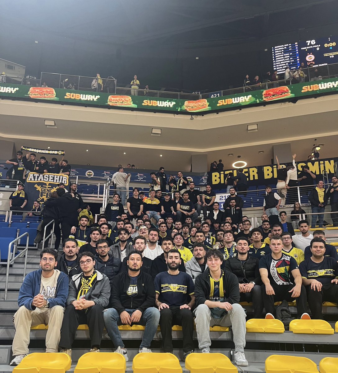 unigfborg's tweet photo. FENERBAHÇE NEREDEYSE UNIGFB ORADADIR! #UNIGFB

Fenerbahçe Erkek Basketbol takımımızı Dubai karşısında yalnız bırakmadık.

📍Ülker Sports Arena https://t.co/r5Yw6RQSOX
