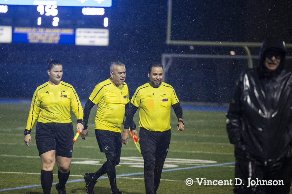 VincentDJohnson's tweet photo. Shoutout to #soccer refs from last night's game. You guys got dumped all night. Literally, by Mother Nature.
Also, props to #DeLaSalle AD Tom White, right, for being on the sidelines the who game. @meteorathletics https://t.co/MCgkjePipu