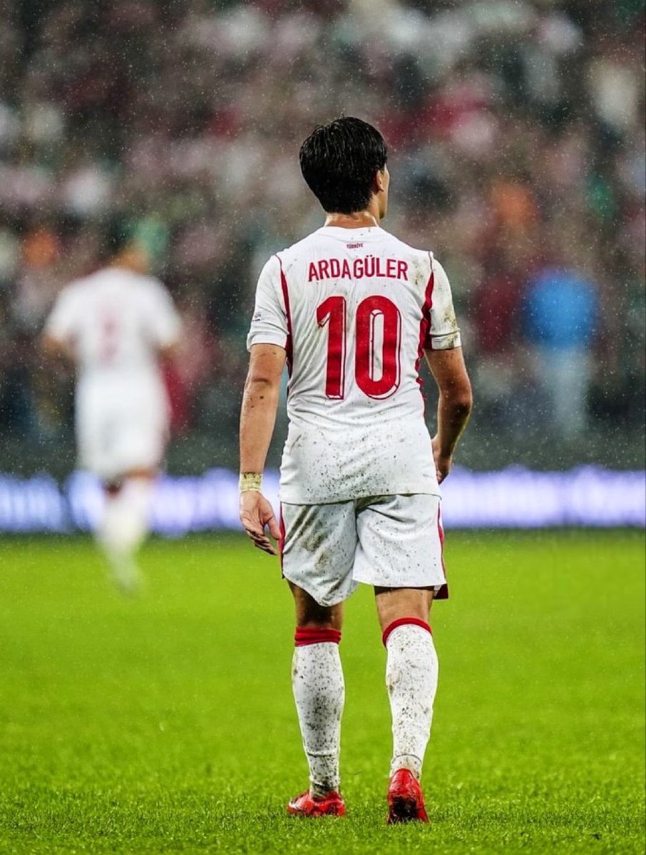 theMadridZone's tweet photo. 🇹🇷 Arda Güler vs Belgium:

• 90 minutes
• 4 shots on target
• 81 touches
• 5 chances created
• 1 big chance created
• 3/3 long balls
• 5 dribbles completed
• 36 carries (!!)
• 8 progressive carries
• 11 duels won
• 6 times fouled

No help. https://t.co/DG36MADFkI