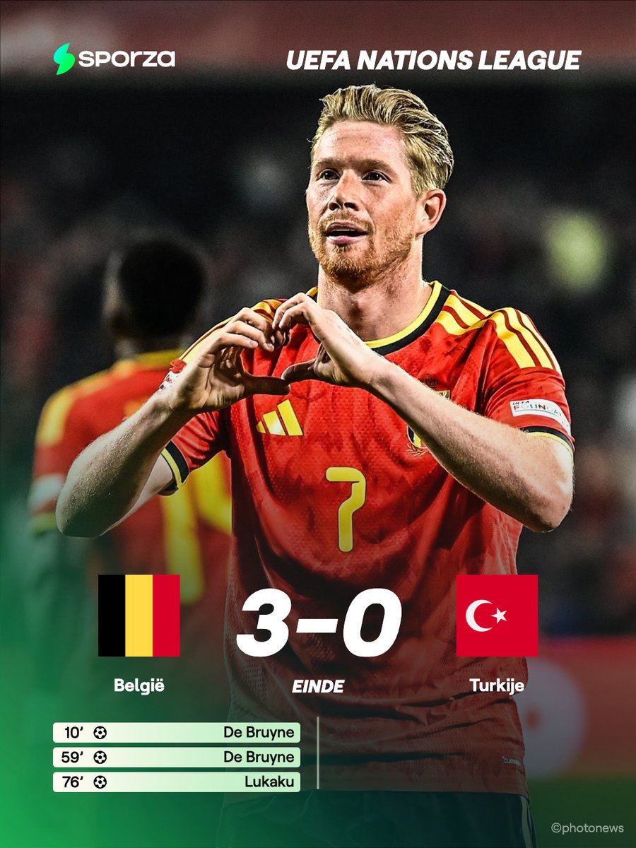 sporza's tweet photo. Twee pareltjes van De Bruyne en een zoete goal voor Lukaku: Rode Duivels rollen Turkije op met 3-0. 

#Voetbal #RodeDuivels

https://t.co/HqfUS07tZL https://t.co/EfeaqYSdaj