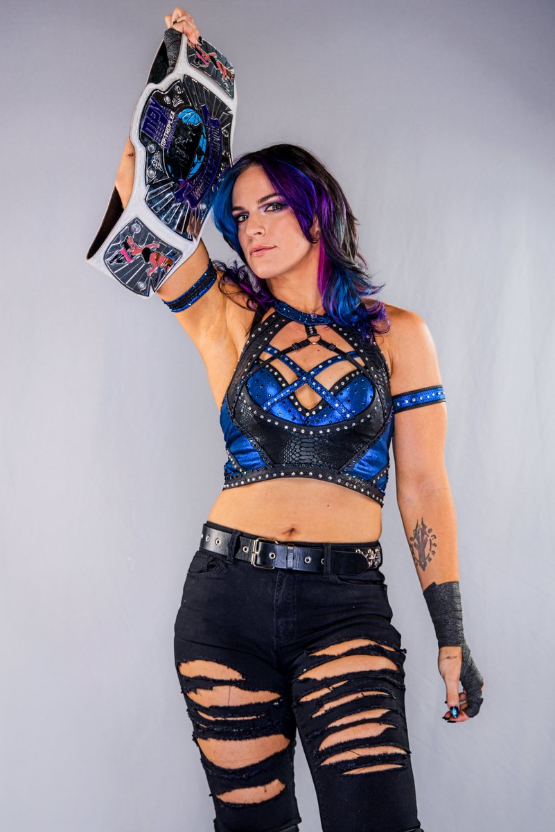 VertVixen's tweet photo. In case you needed a reminder.

I am in fact born to be a champion. https://t.co/ulJtjzR5u9