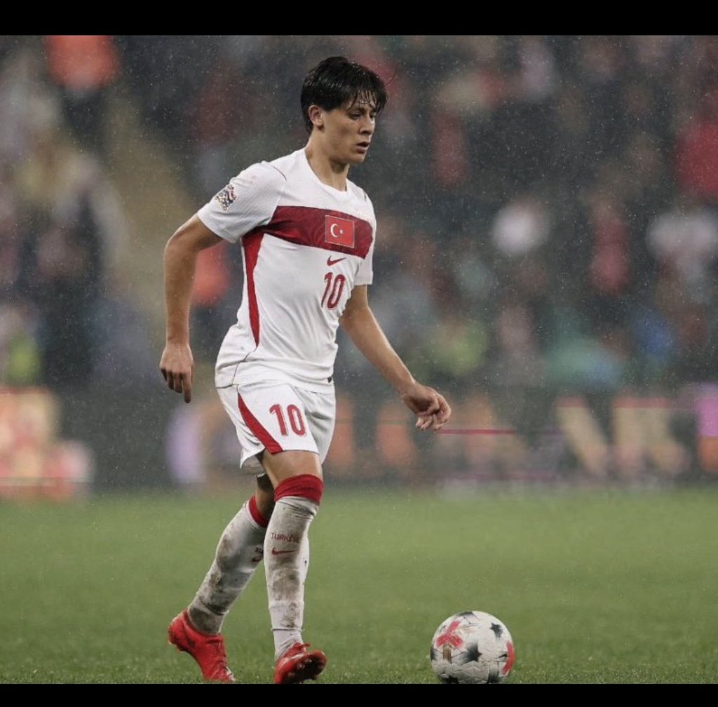 Chilexzyi's tweet photo. Arde Guler just received a yellow card ,meaning he won’t be available for their next game on Monday, what a lost for the Turkish national team. https://t.co/trgBA9fCQf