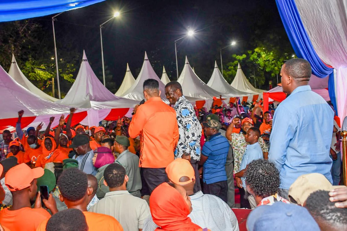 OpiyoWandayi's tweet photo. Attended Baba's candlelight night at the Mombasa Governor's Park. A legacy of selflessness and endurance. https://t.co/m8hsgshJsq