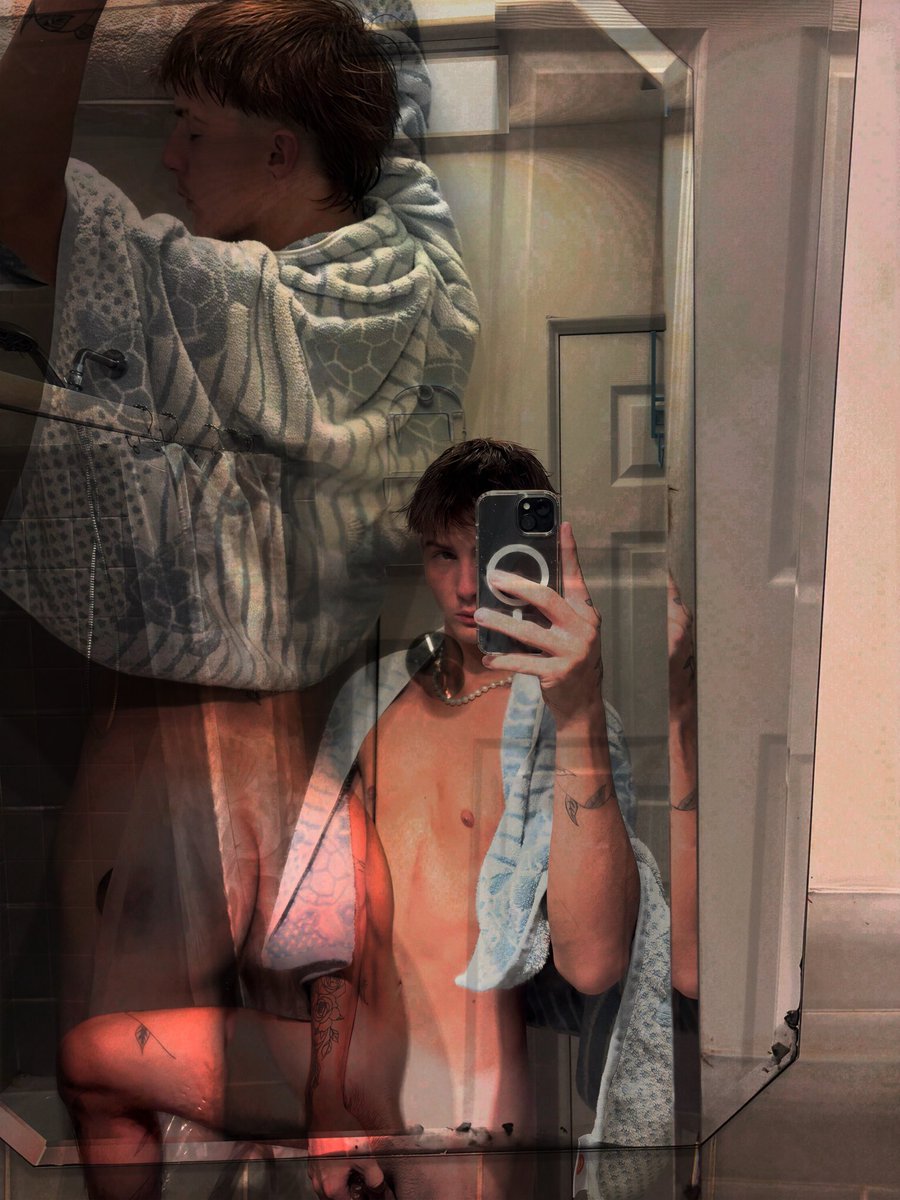 ykbrayden06's tweet photo. A little mid-shower, a little after… which version do you want?😏 https://t.co/nYxgRKTbdV