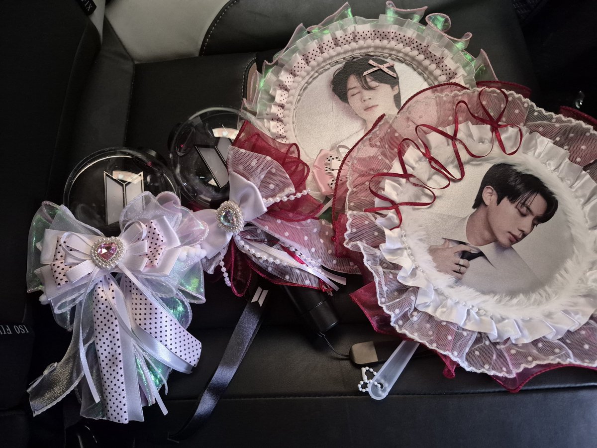 mnijimins's tweet photo. BTS HOY ME CONOCEN https://t.co/6v0JVahZbp