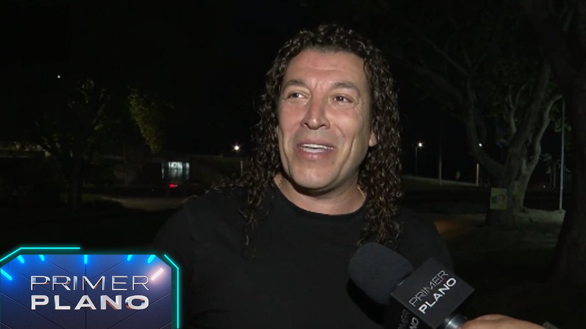 chilevision's tweet photo. #PrimerPlanoCHV | Leo Rey revela su verdad tras denuncias y polémicas: El cantante se sinceró sobre su enojo con Alexítico 

Revisa La Verdadera Historia acá ➡️https://t.co/crGg0yslcS https://t.co/sXj8tqWpdl