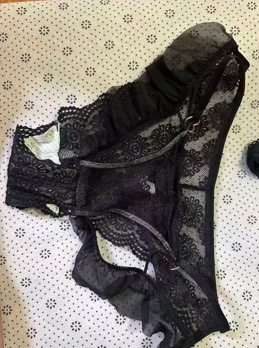MustafaInamda18's tweet photo. 39歳です…                  

賞味期限切れてるのは理解してますが…                  

お友達になれませんか？🤣 https://t.co/2EBMylpHBd