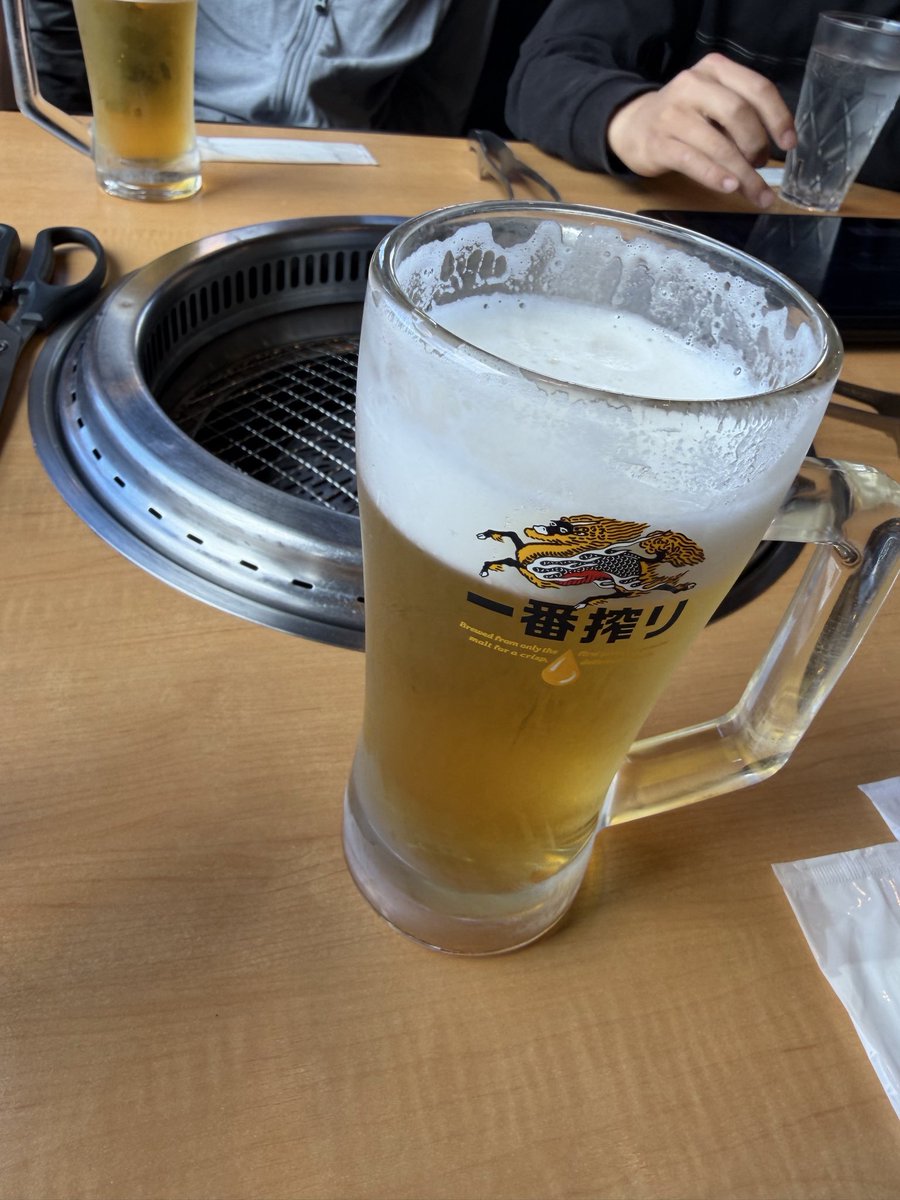 kgitun's tweet photo. 昼に飲むビールぷはぁ！(>▽<)／〘[]美味 https://t.co/QeeWM3MYtV