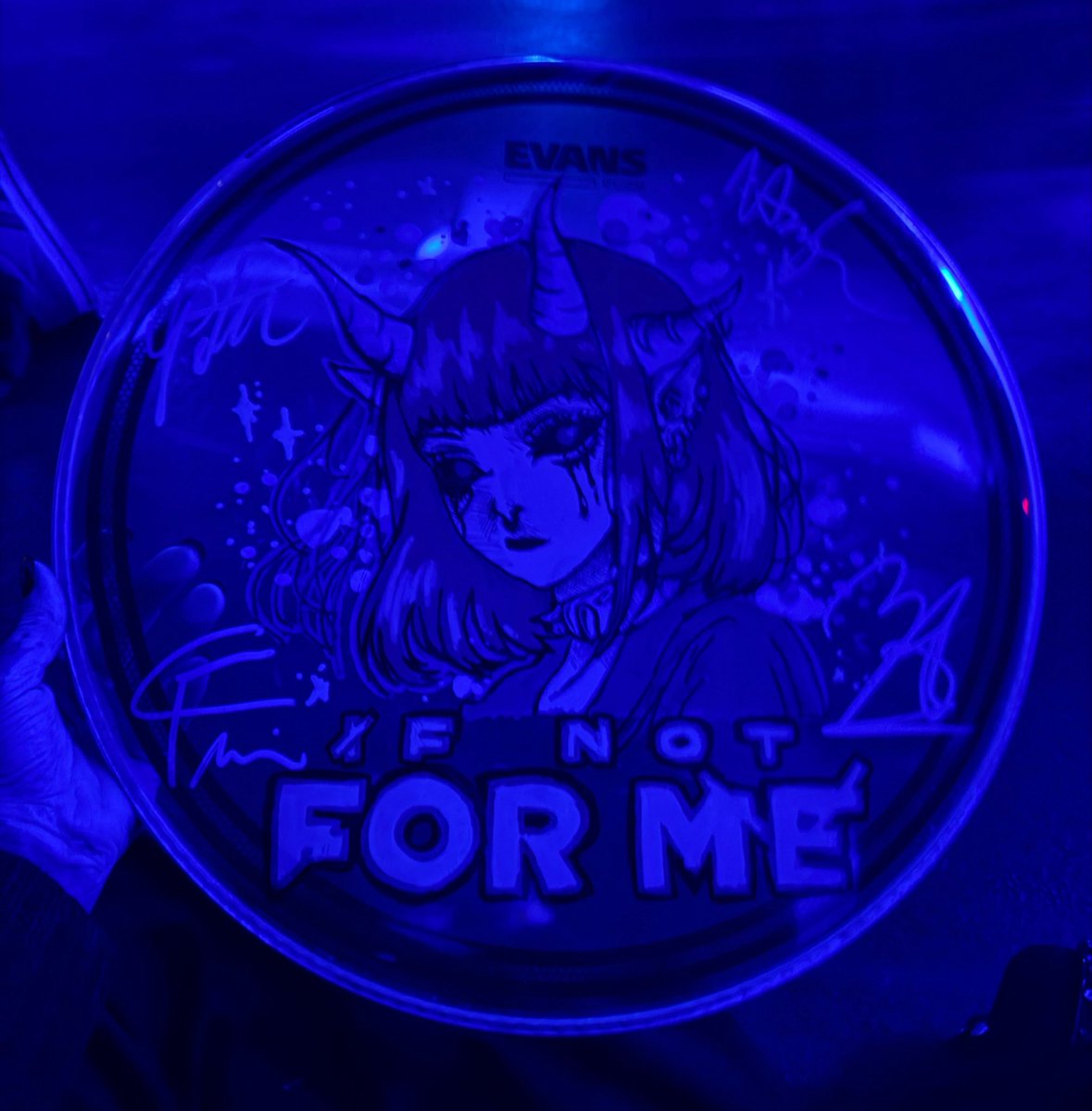 LavenderXLovely's tweet photo. Bestie got me a drum head signed by
If Not For Me for an early birthday present 🥹🥁 https://t.co/dXMhaIuEzV