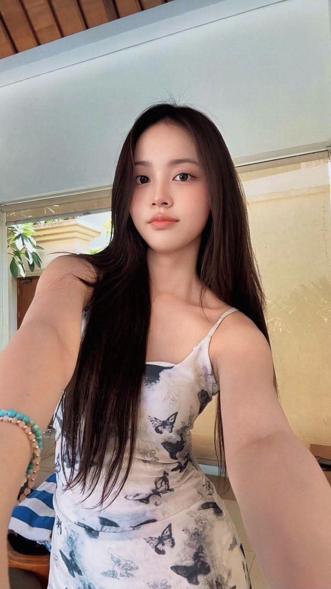 SantosAndy90016's tweet photo. Nyoman Ayu Carmenita Of HEARTS2HEARTS 🔥💝👑🇮🇩 https://t.co/uIe42OaVFe