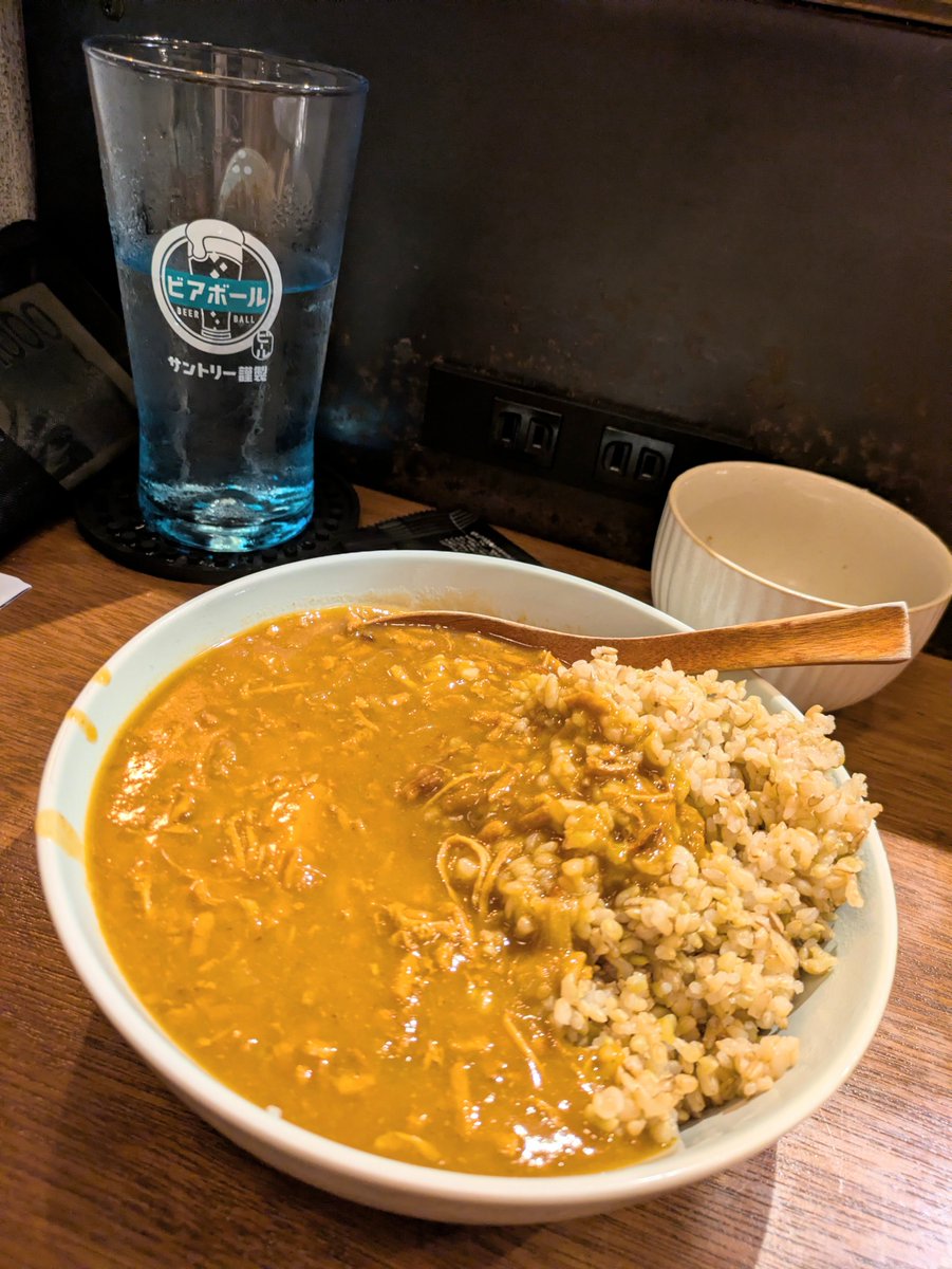 pissplayer's tweet photo. の前に、昨日の一コマ…
伊吹ちゃんもみおりちゃんも、二人とも「責め手」なのに、妙に衣装がお似合い!😍
そのうち、コンカフェイベでもやらないかなー
にしても、翔さんの特製カレー🍛、美味しかったなー😋
#Cafe_Inclusion
#周年
#青山夏樹
#二代目乱田舞
#インクルージョン
#4周年3Days https://t.co/oWa7xIzcQU