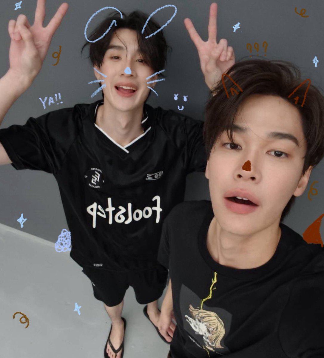 kittyhomiei's tweet photo. 🦊+🐰 

#dewtee https://t.co/0rV722dLL6