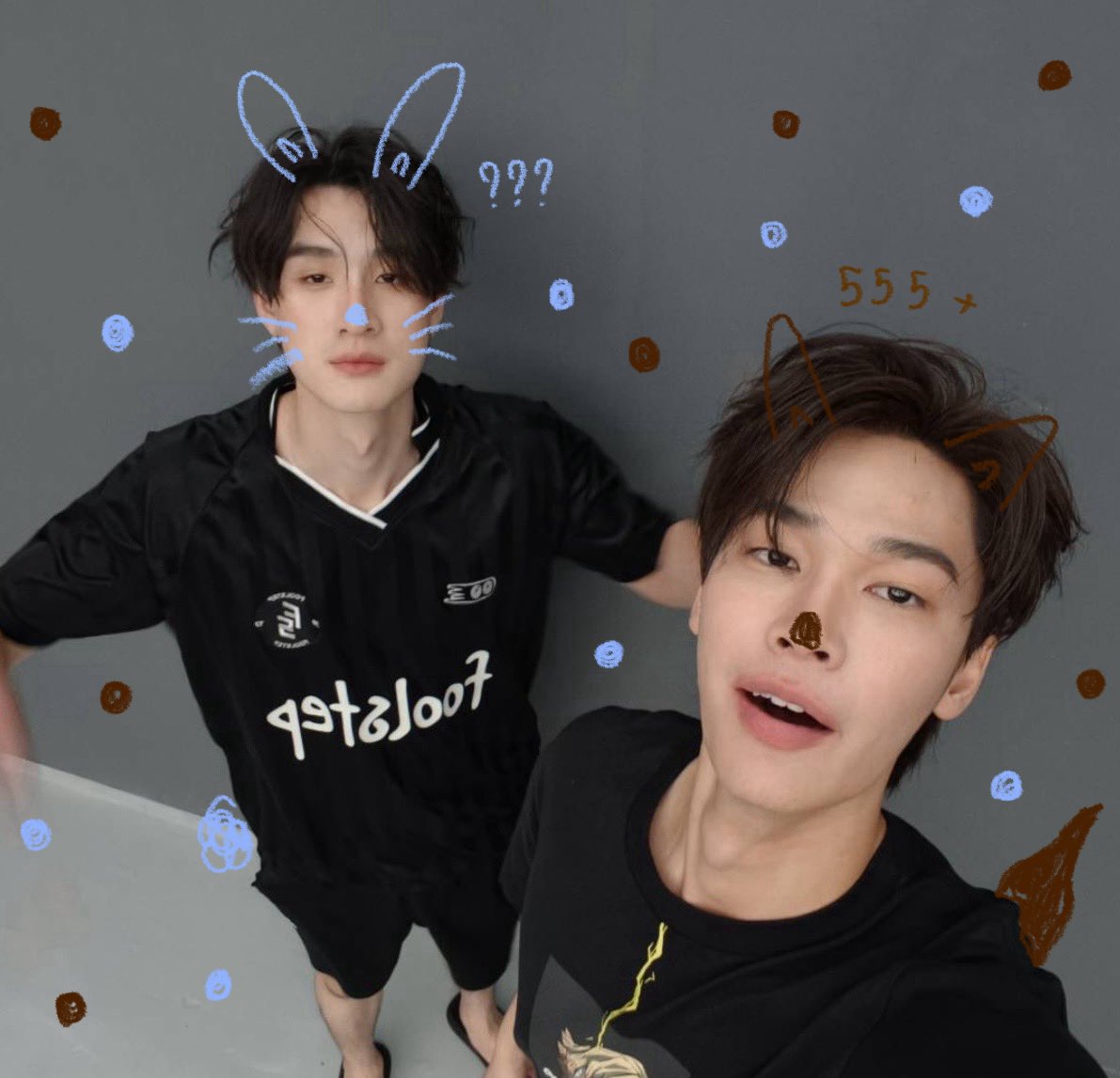 kittyhomiei's tweet photo. 🦊+🐰 

#dewtee https://t.co/0rV722dLL6