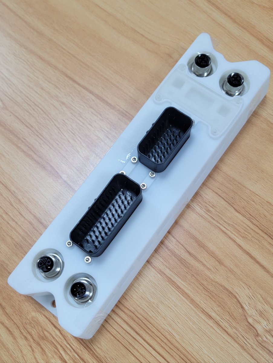 Open_Embed's tweet photo. Mobile controller for AGV/AMR or Working in harsh environments for industrial applications
#Industry40 #IndustrialIOT #INDUSTRY #AUTOMATION #PLC #EdgeComputing https://t.co/Dz6pIiRDtB