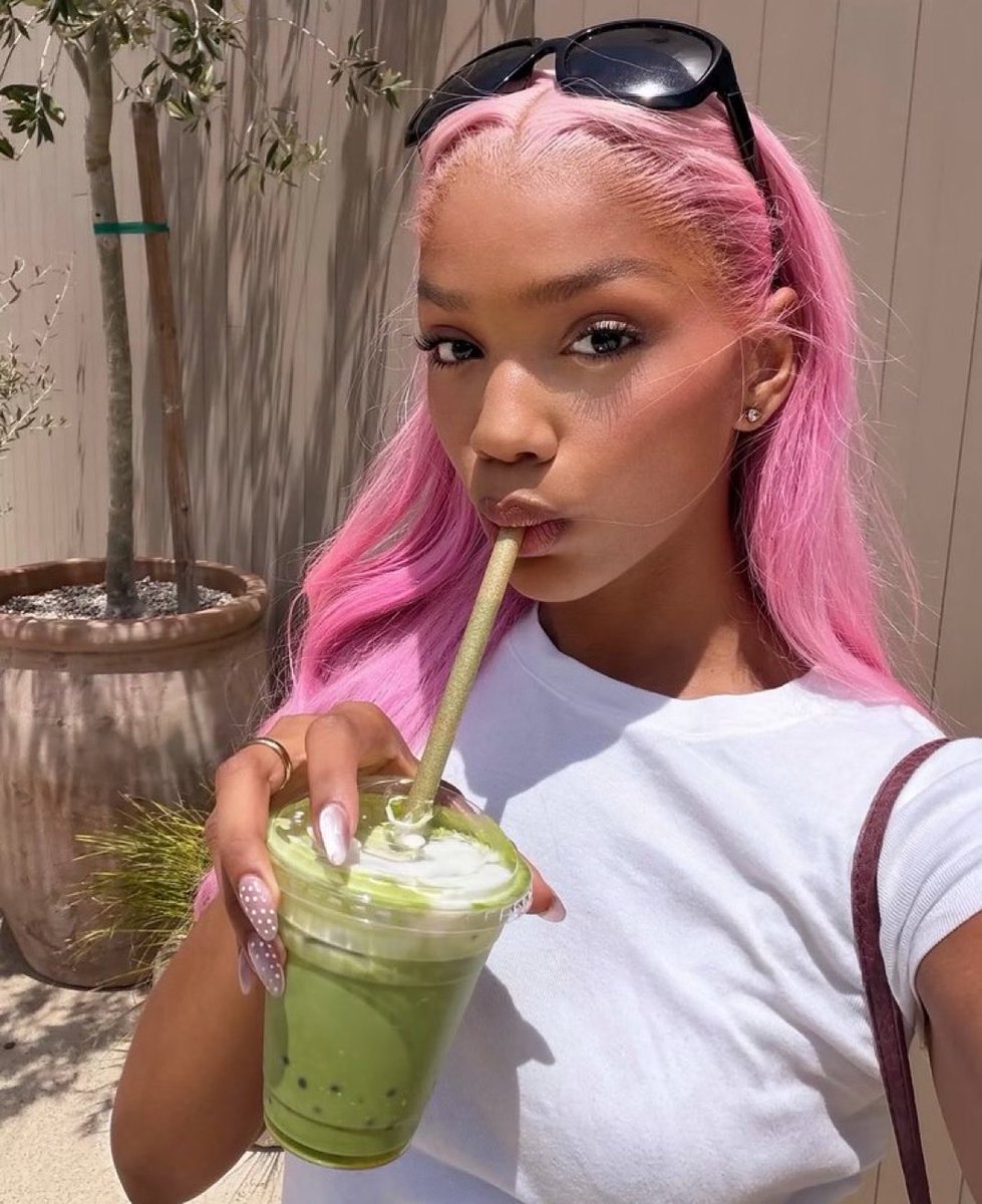 cpfbestie's tweet photo. Melanie finally giving us the pink hair dump💕 https://t.co/UlShNwJjGk