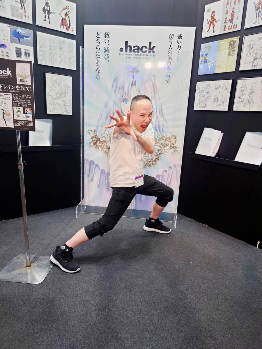 dothack_cc2's tweet photo. 【 #サイバーコネクトツー展 】

🎉 佐賀にて開催中！

━━━━━━━━━━
✨『.hack』関連の見どころ
━━━━━━━━━━
🖼️ 歴史と作品を振り返るヒストリーパネル
📸『.hack』シリーズのフォトスポット
🎨『.hack//G.U.20周年細川誠一郎描き下ろしイラスト
📂 当時の開発資料
🛍️『.hack』シリーズのグッズも販売中

━━━━━━━━━━━━━━━
🖊️ さらに松山洋のサイン会も開催！
━━━━━━━━━━━━━━━
📍 in 佐賀
📅 10/4(日) 11:30〜12:30

物販商品、または既にお持ちの『.hack』シリーズ関連商品をご持参ください
📷 写真撮影もOK！お気軽にお声がけください！

🔗https://t.co/fd0PrGNSX4
#dothack #ドットハック