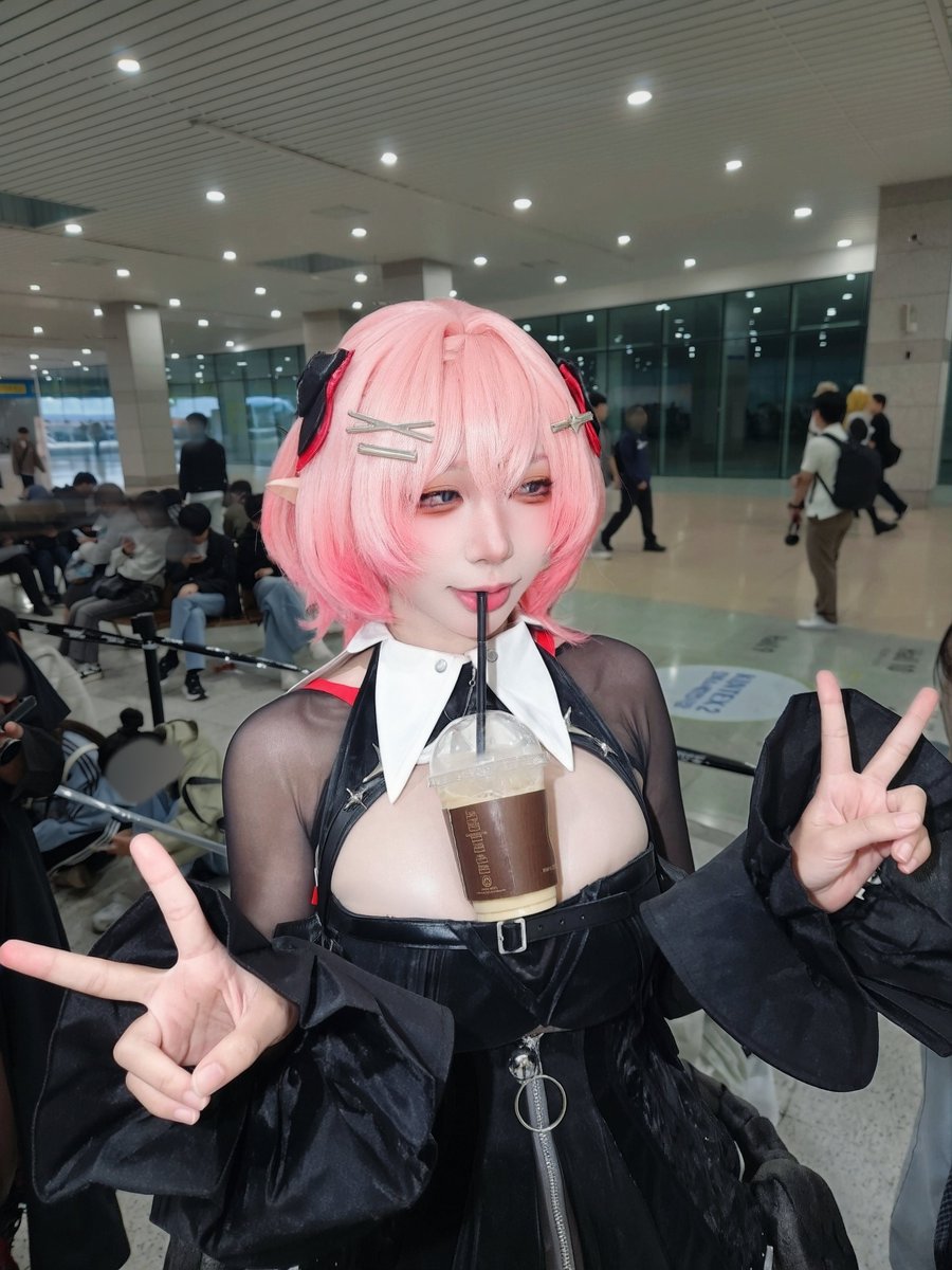 Nyaoo_Cos's tweet photo. 줄... https://t.co/L4rEy7TXNi