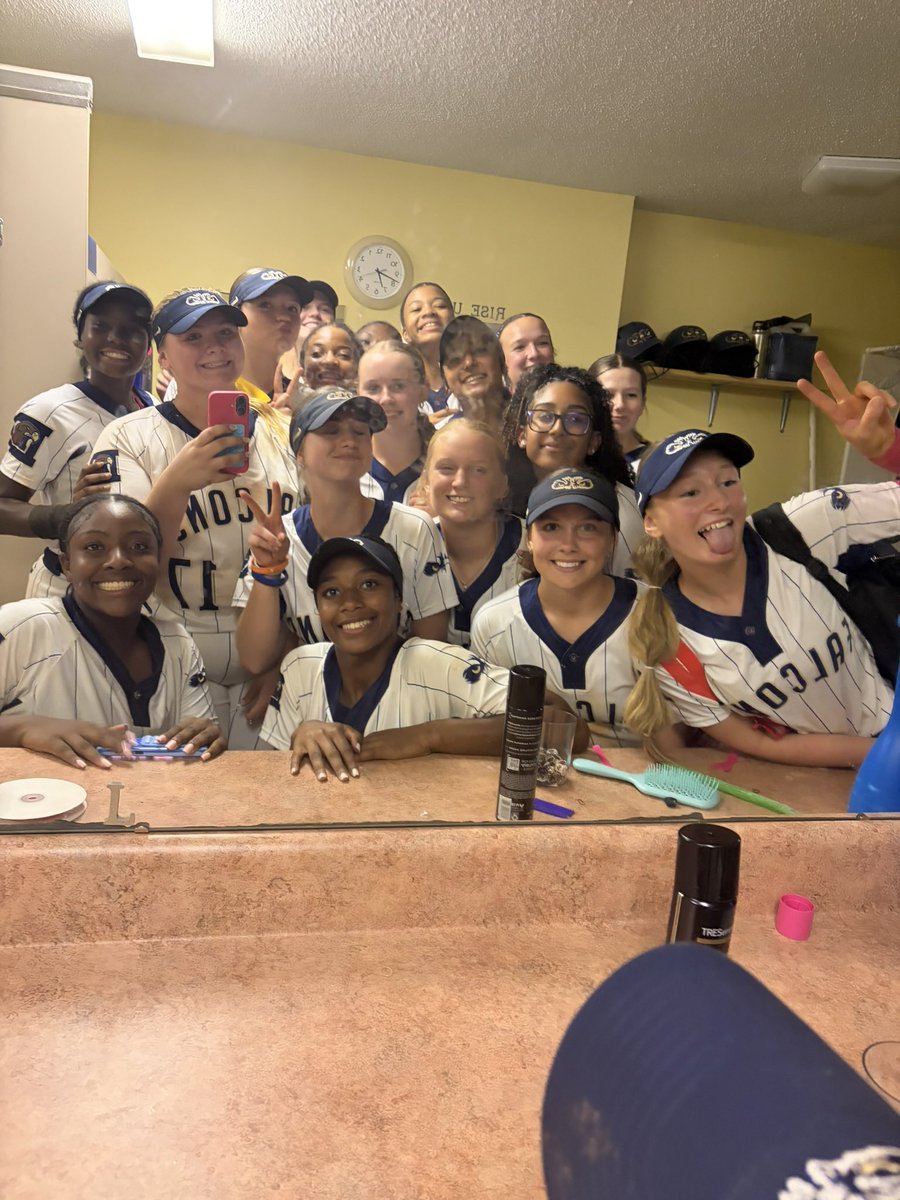KPlaisance2027's tweet photo. BIG TIME WIN AGAINST A BIG TIME TEAM!! We beat Buford 6-5 in a nailbiter!! I went 2-3 at the plate with 2 💣!! So so proud of this team and how we never stop fighting!! @dacula_softball @AthleticsGold09 @TamborraStacy 

@AshleyWadeUNCW @KylerHolton08 @CatchingIron @UNCWsoftball @TyraPerry13
@SamfordSB @AnnaShelnutt
@BelmontSoftball @LauraMatthews12
@BallStateSB @CoachPena_BSU
@BigRockHawk @UAB_SB @megdcurry
@ryandgreenwood @UWGSoftball
@DiamondAddicts @IHartFastpitch @ExtraInningSB @LegacyLegendsS1
@SoftbalAmerica @D1Softball
@LineDsoftball @THEWOWSB @GDPsports @PrepSoftball @SoftballCrown