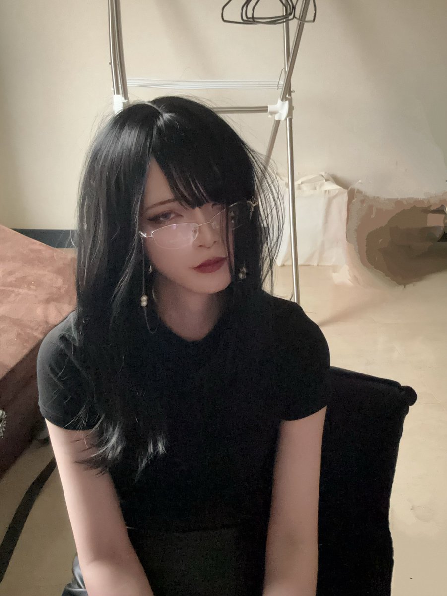 domesticsazae's tweet photo. これ1年以上前に遊びで撮った未亡人風自撮り #女装 https://t.co/pXuOtAYY96