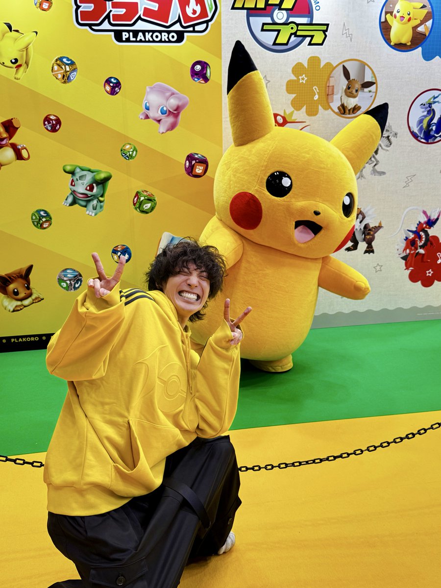 3bg___'s tweet photo. #プラコロ ブースでピカチュウがお出迎えしてくれたよ！！体験会もやってる！！たんけんボックス02にヤミラミいるーー！！めっちゃかわいい！！！
#全日本模型ホビーショー https://t.co/psHGyI8iiX