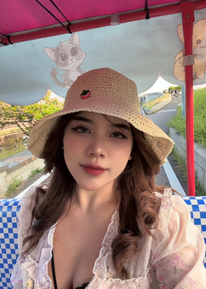 Irisli200's tweet photo. 怎麼都沒有台灣男生🥺 https://t.co/AimFvOWKr7