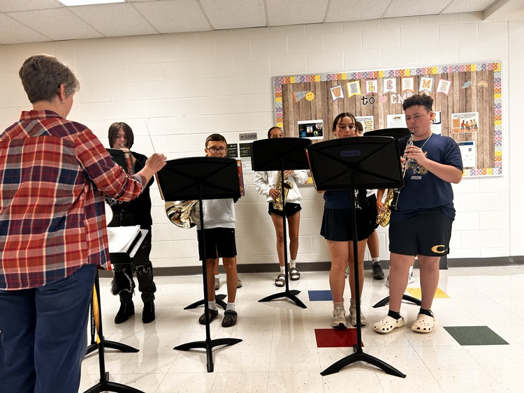 CMSGoBlue's tweet photo. Another great impromptu office performance at CMS. Double the fun! https://t.co/dvWdSjkvDo