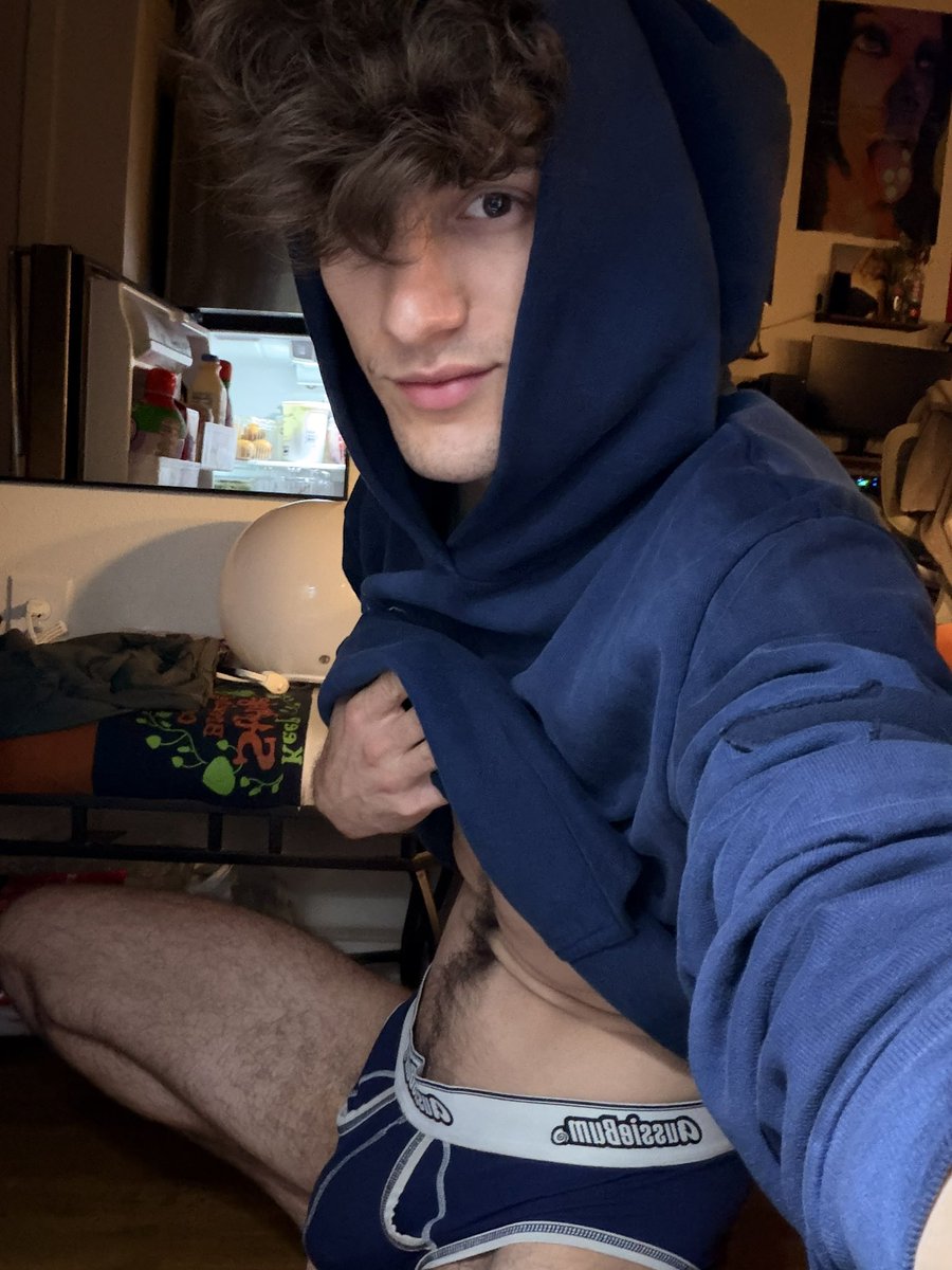 twinkprolly1's tweet photo. Pour one out for Joshprolly we lost a real one today 💔 https://t.co/LkPYsAMImx