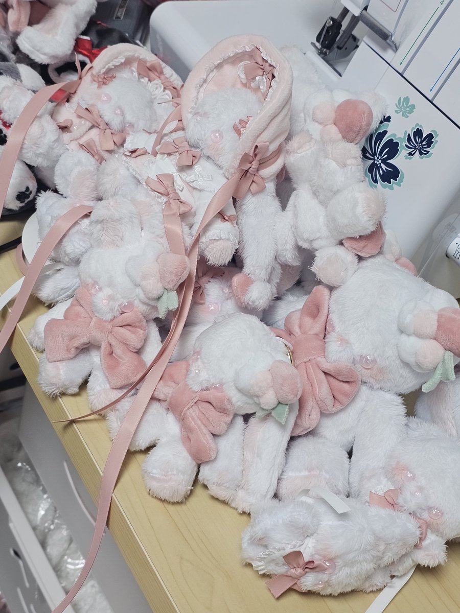 guay_0504's tweet photo. 급전) 10cm 앉은 동물인형 커미션 의상추가가능
이벤있음) 

#알티이벤트 로 한분 8.0상당커미션 무료진행 해드려요 추첨은 급전해결후에!

(8.0마리당)
톡방문의주세요 추금 있을 수도 있어요

#커미션 https://t.co/5hQA2Wk6KX