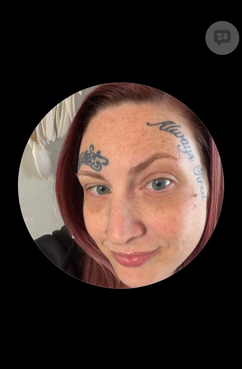 smoke_nd_pearlz's tweet photo. This lady made a video about the lab grown ring she got custom made from china. I’m reading the comments and…LMFAOOOOO https://t.co/AUiLvBdbAI