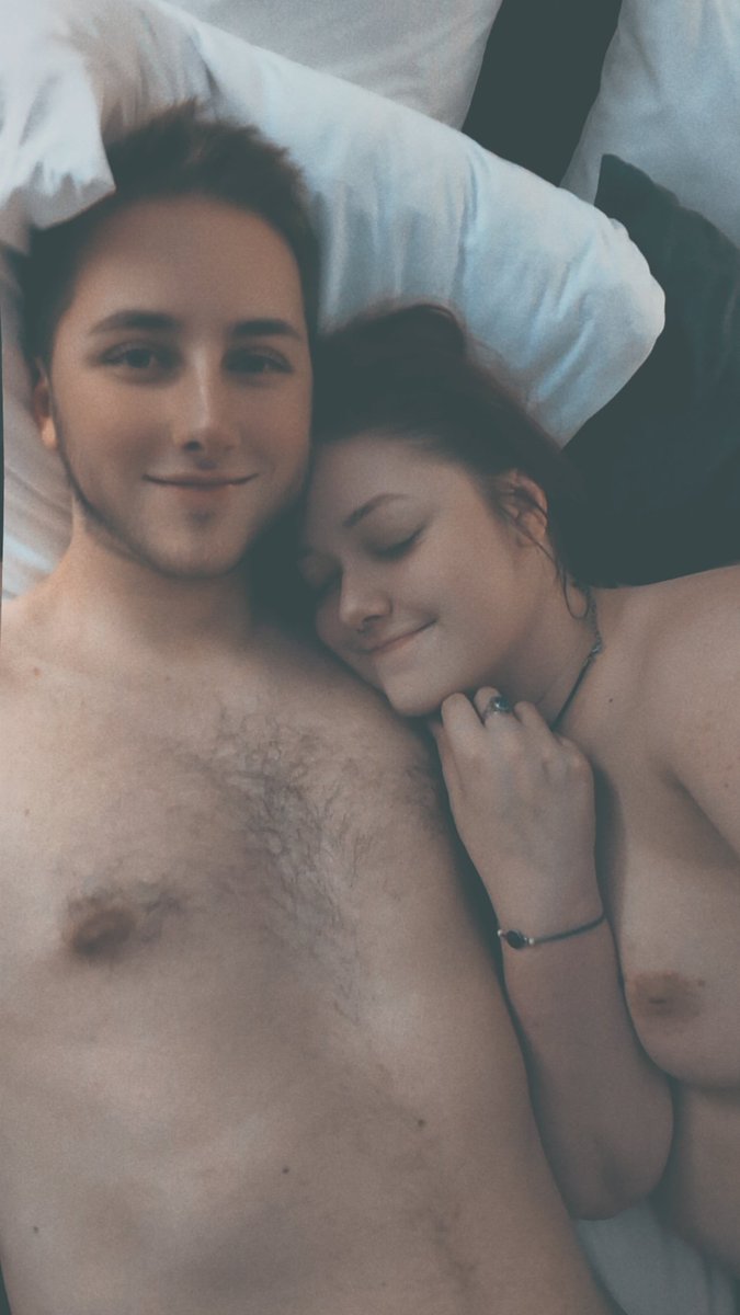 Sweet_Bug96's tweet photo. I love a man that will take silly filter pictures with me 🥰😋 https://t.co/AE4RG4aQIl