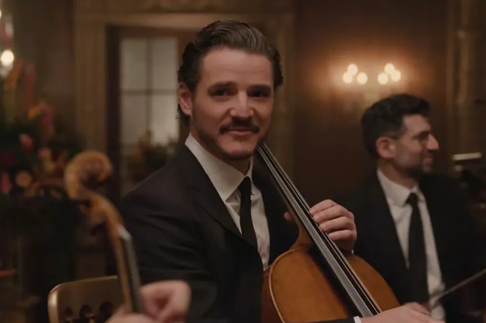 Fjaklute's tweet photo. Tony Gilroy’s singular aural and cinematic sensory experience BEHEMOTH! Will be divisive but there’s no denying Pedro Pascal is just brilliant and Olivia Wilde steals her scenes. I loved it. @searchlightpics @TheContending @TheNYFF @FilmLinc #behemoth #pedropascal #oliviawilde https://t.co/gSHiDB9z8i
