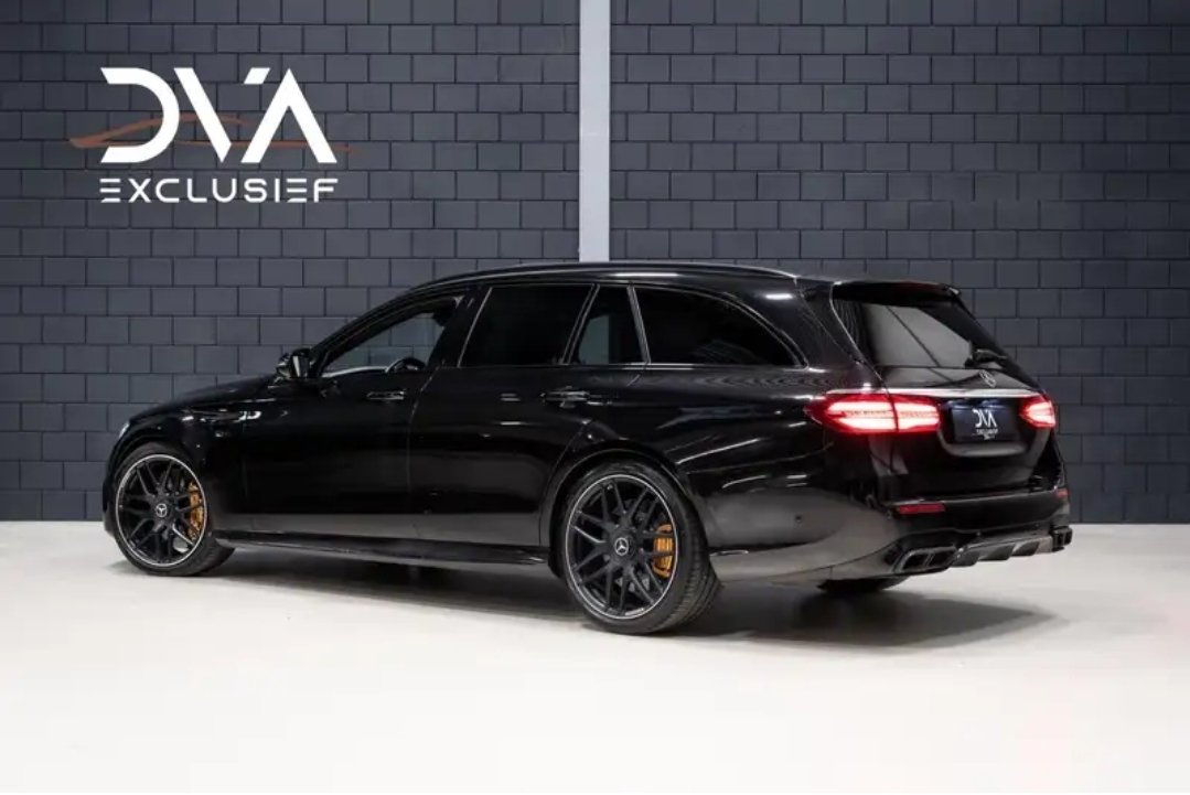 deutschekollu's tweet photo. @BeratKYRA Wagon E63 AMG ama bu kasa tadindan yenmez bence https://t.co/RQ2OIcSGnL