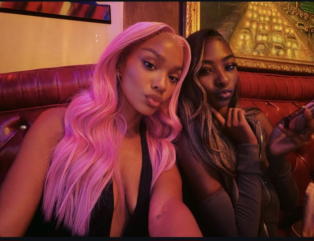 ChelleyykO's tweet photo. OMFFFGGG😍😍
#melnity #liusa https://t.co/49HxpJkKu4